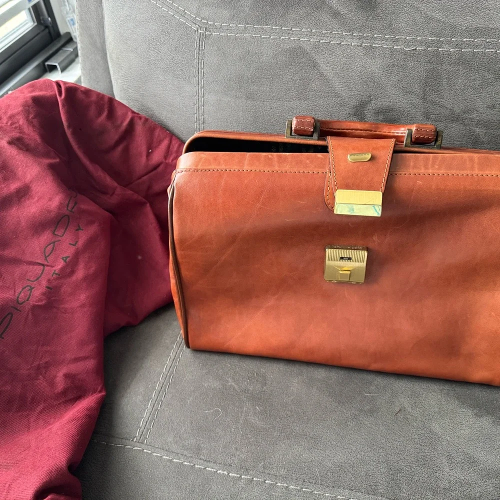 Elegant Brown Leather Briefcase